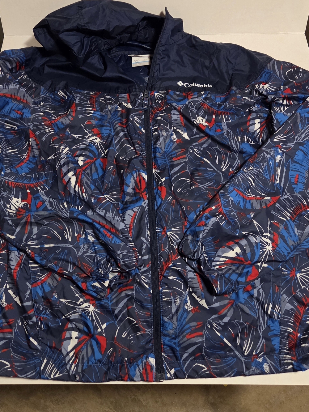 Columbia Windbreaker Medium